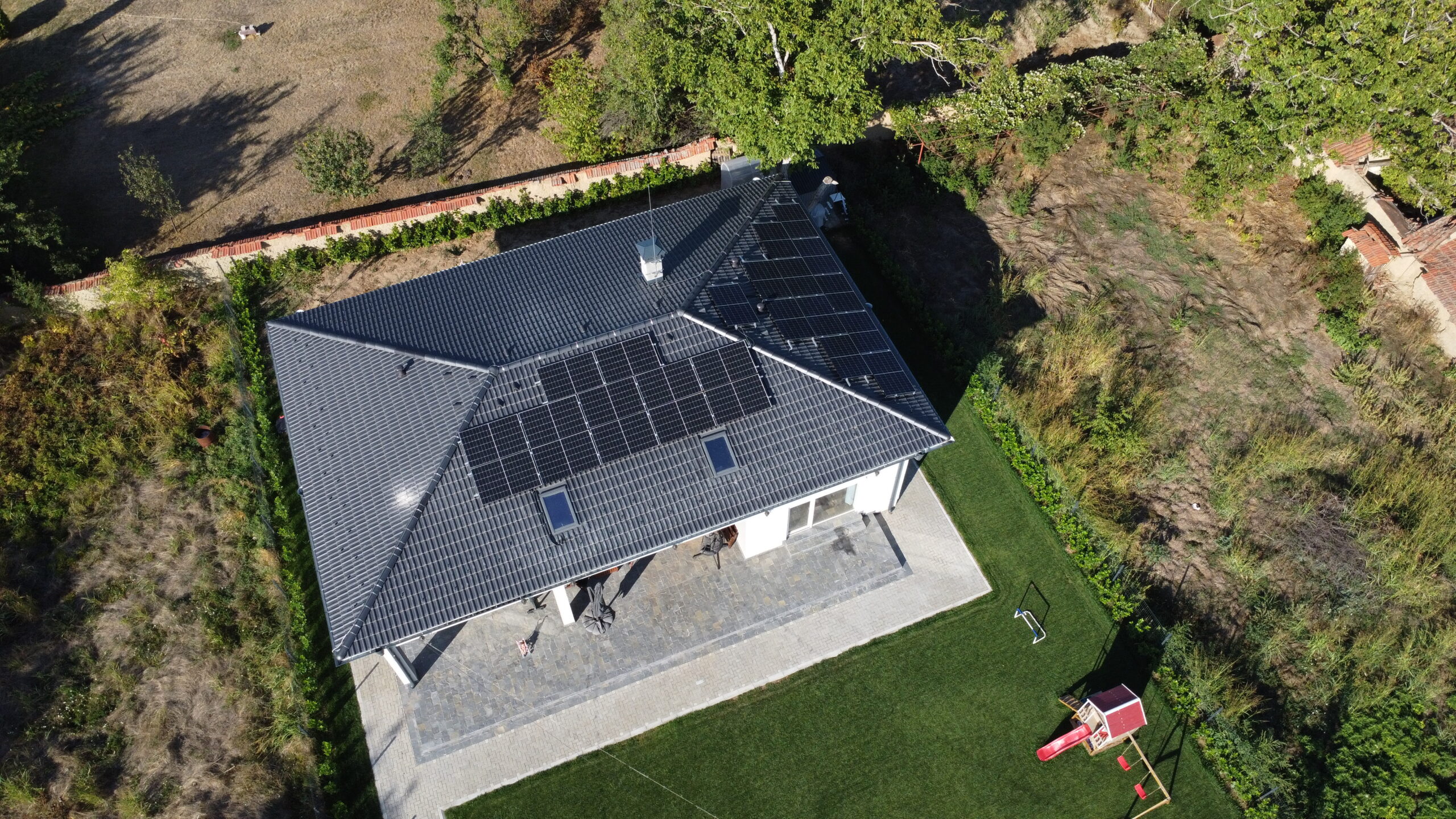 Фотоволтаична система 10kW с 14.5kWh батерии за собствени нужди